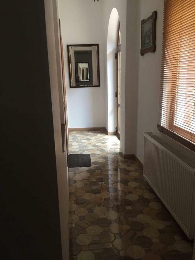 Casa Onyx Hotel Târgu Jiu Екстериор снимка